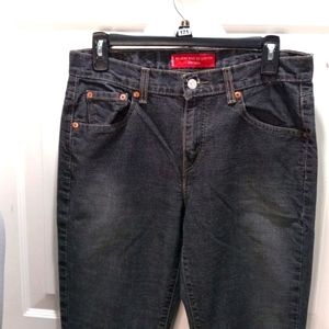 Levi's Nouveau Boot Cut Stretch 515 Jean Size 6 mis